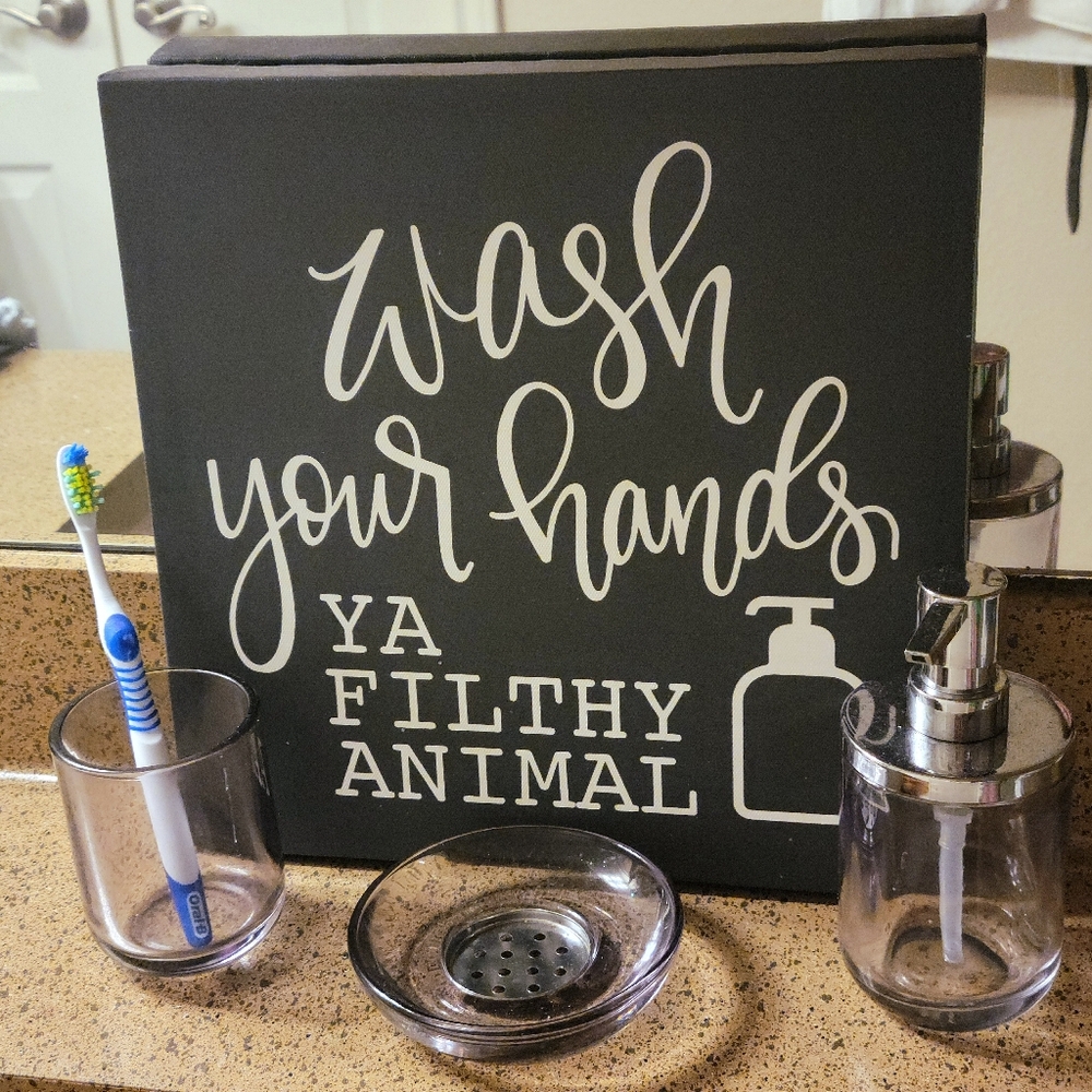 Bathroom gift set